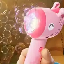 Giraffe Bubble Gun by Mommy & Me – Fun Design with Colorful Bubbles & Soft Lighting