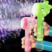Giraffe Bubble Gun by Mommy & Me – Fun Design with Colorful Bubbles & Soft Lighting