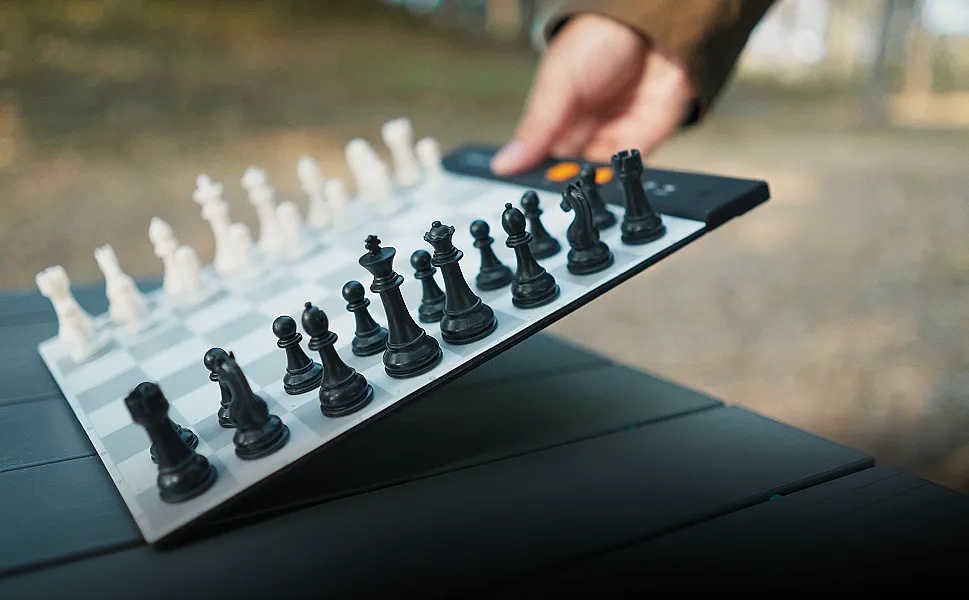 Chessnut Go Ultimate Portable Travel Electronic Chessboard – Ultra-Slim Smart Chessboard with Magnetic Pieces & Wireless Connectivity | CG100 |