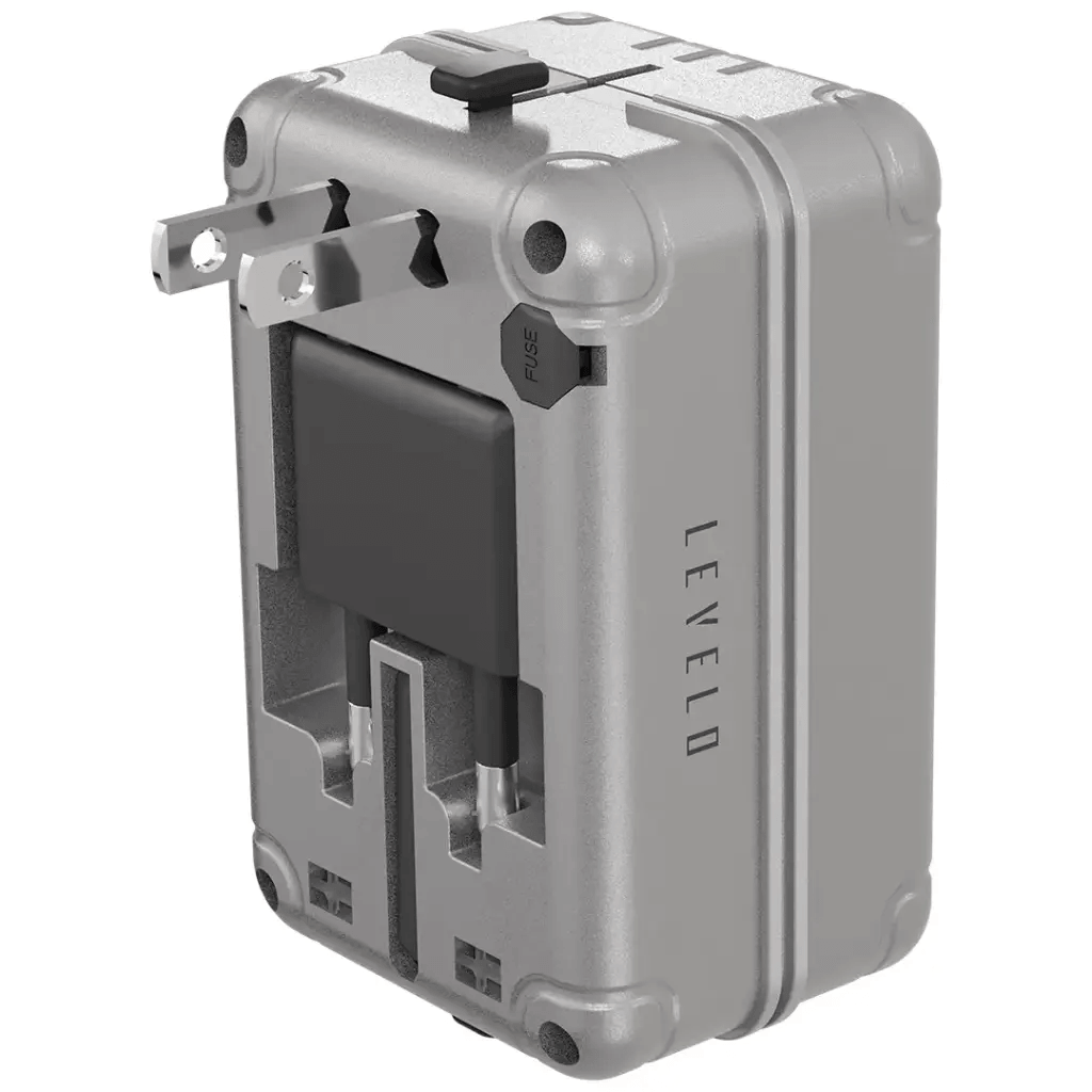 Levelo Roamiversal 2400W Travel Adapter – Universal Plug with 35W PD, 3× USB-C & 2× USB-A | LVLROAMI35WTAASL |