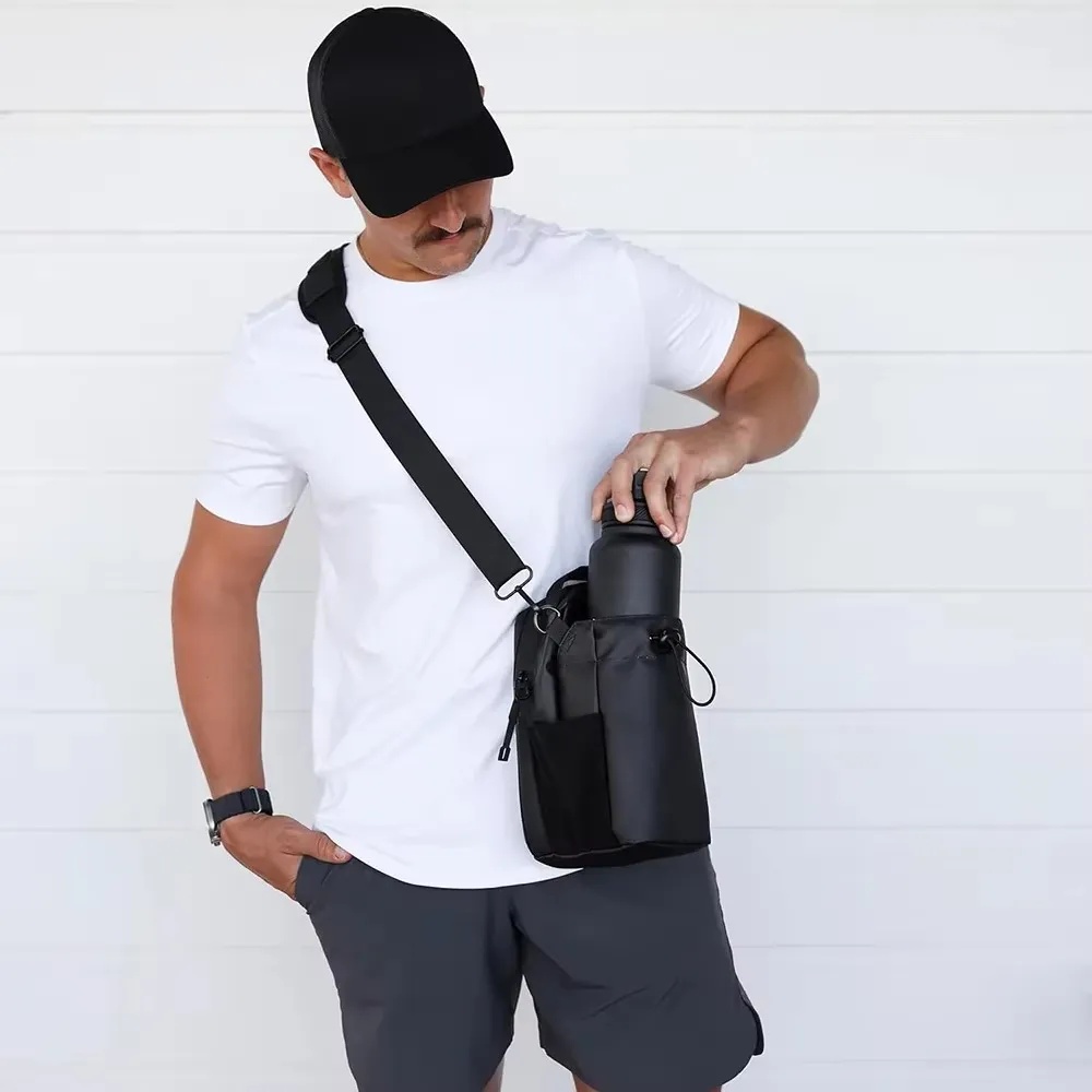 Magnetic Water Bottle Holder – Strong Clip, Lightweight Gym & Sports Hydration Carrier for Running, Cycling, Hiking Bag 15*11*25 cm