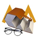 صندوق النظارات | صندوق تخزين نظارات من حمد ستور - محمول وقابل للطي بتصميم معلق جداري من جلد، يتسع لخمس لنظارات، مناسب للسفر | 7MD-SB01 |